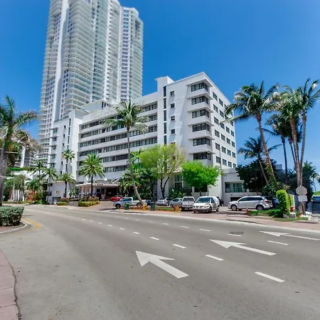 Ocean Front Resort Studio Miami Beach Exterior photo