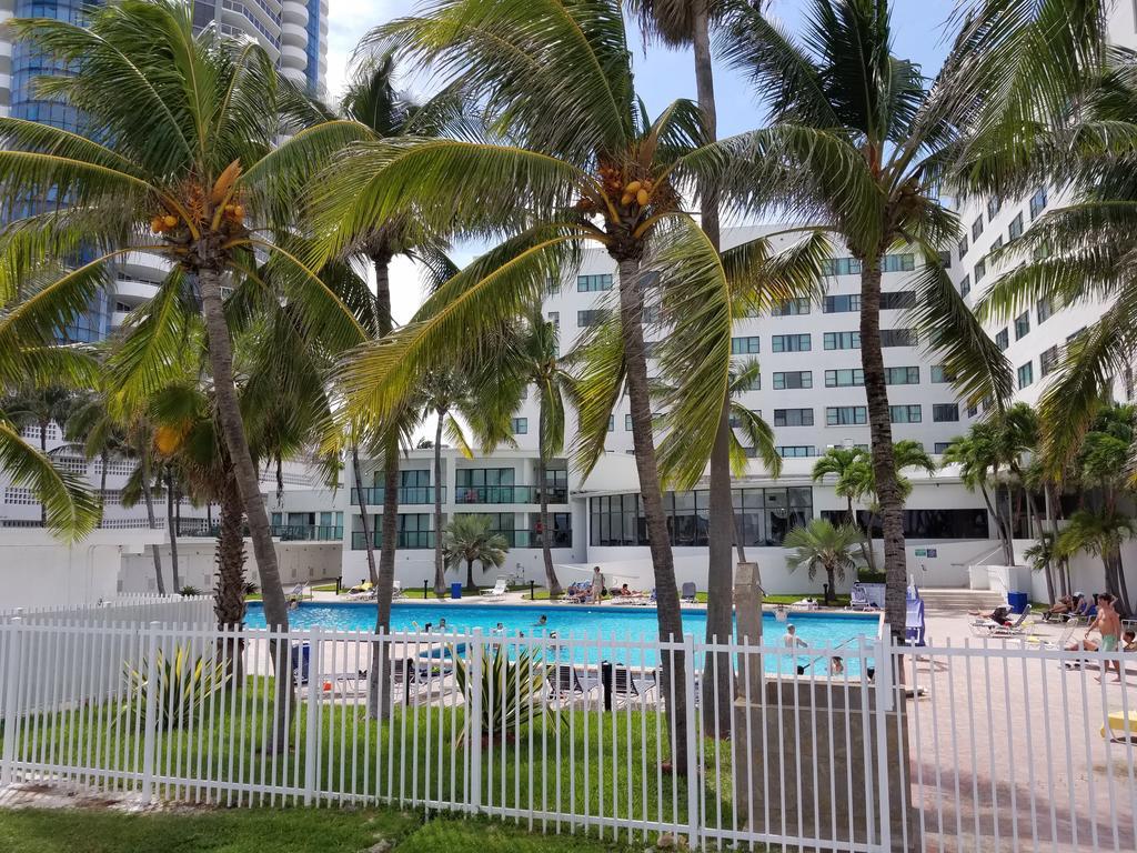 Ocean Front Studio Apartment *